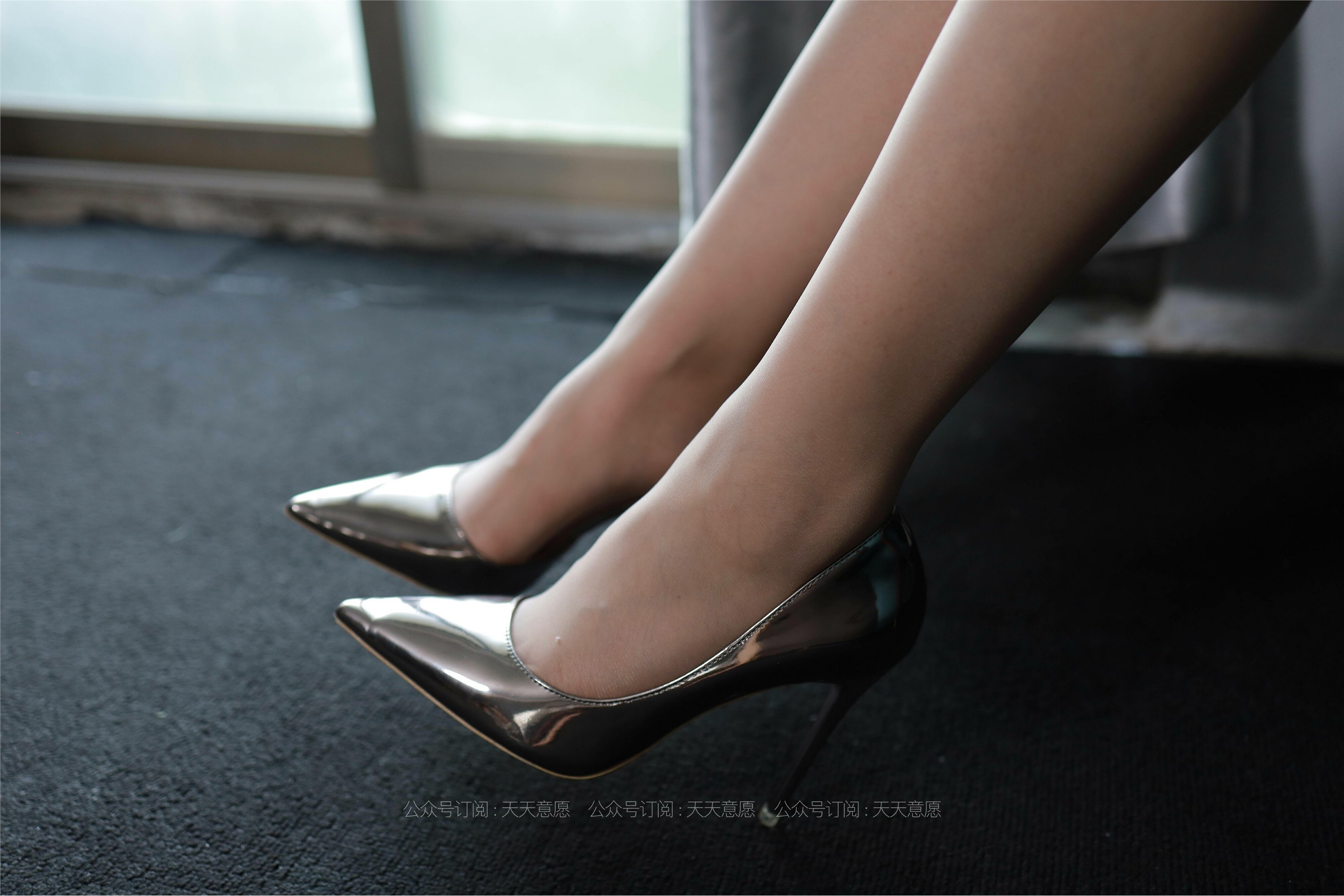 IESS异思趣向  2021.08.16 丝享家891：小婕《黑色包臀裙》